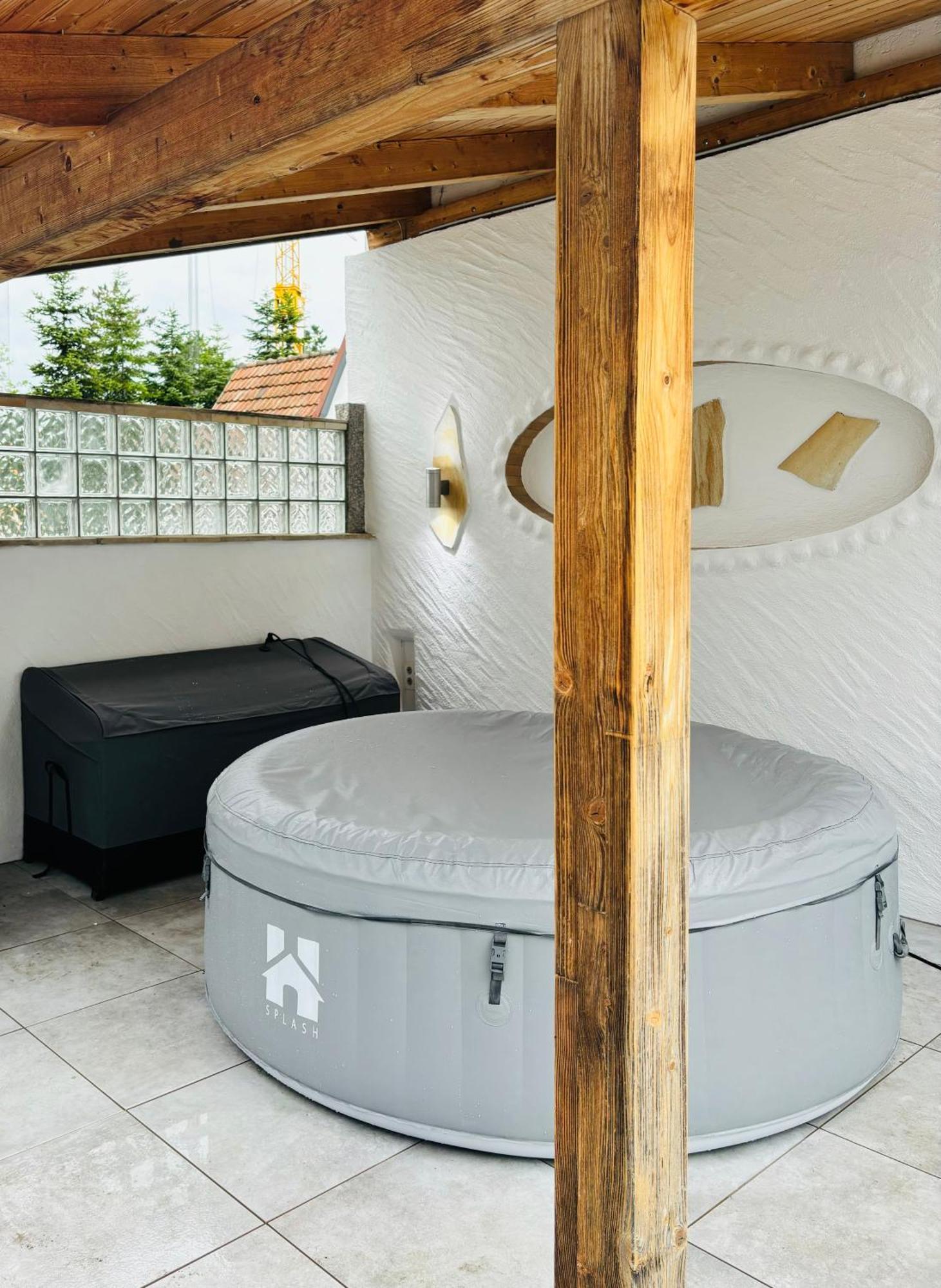 Jacuzzi Terrasse 55' Tv Kueche Regendusche Lejlighed Bad Bellingen Eksteriør billede